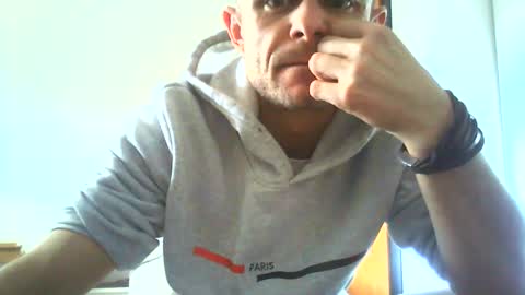 Snapshot of niksdick2121 chatting on January 18, 10:39 am niksdick2121 online show from January 18, 10:39 am