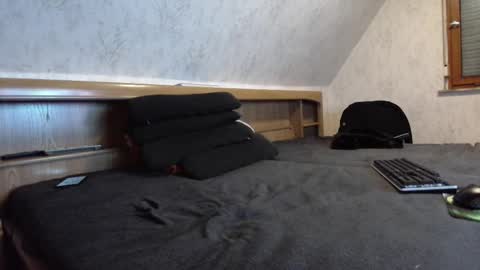 nixan85 online show from February 15, 1:11 am