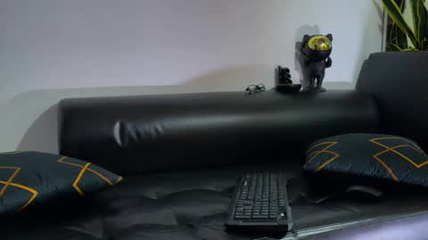 Nicolas Muscle online show from October 30, 4:47 am