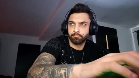 no_name_n33d online show from February 6, 9:00 am