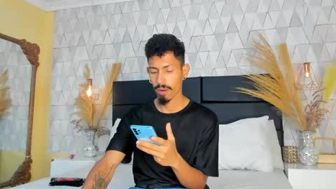 Noah online show from March 23, 8:15 pm