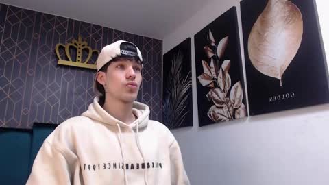 Noah Brigth online show from March 5, 11:49 pm