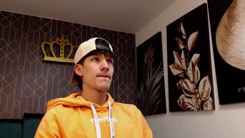 Noah Brigth online show from February 28, 3:37 am