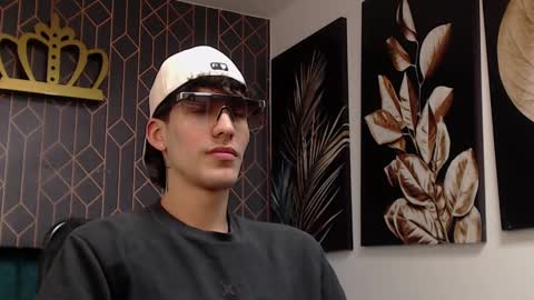 Noah Brigth online show from March 3, 4:56 am