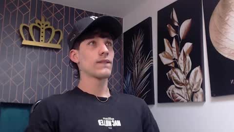 Noah Brigth online show from March 2, 12:31 am