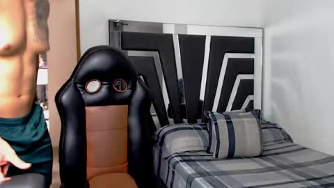 Snapshot of noah_harris01 chatting on September 14, 3:14 pm Noah Harris01 online show from September 14, 3:14 pm