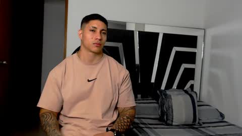 Snapshot of noah_harris01 chatting on February 23, 12:47 am Noah Harris01 online show from February 23, 12:47 am