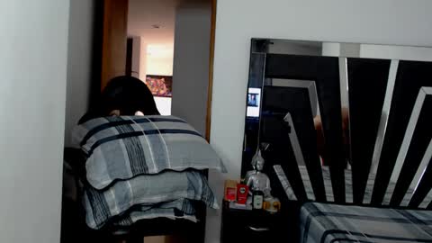 Snapshot of noah_harris01 chatting on February 15, 1:05 pm Noah Harris01 online show from February 15, 1:05 pm