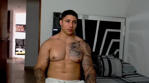 Snapshot of noah_harris01 chatting on February 12, 5:16 pm Noah Harris01 online show from February 12, 5:16 pm