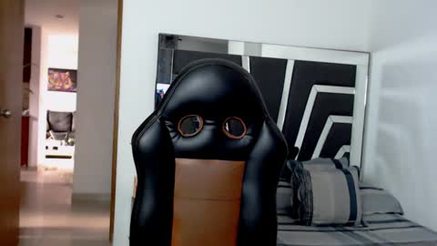 Snapshot of noah_harris01 chatting on February 17, 12:59 pm Noah Harris01 online show from February 17, 12:59 pm