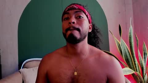 Snapshot of noah_jones__ chatting on February 3, 10:11 pm Noah online show from February 3, 10:11 pm