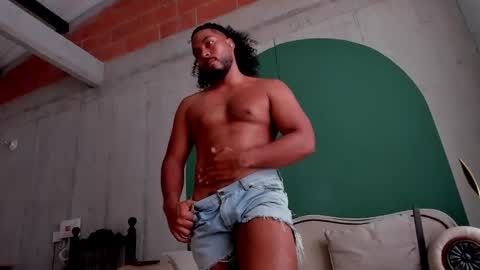 Snapshot of noah_jones__ chatting on September 16, 7:14 pm Noah online show from September 16, 7:14 pm