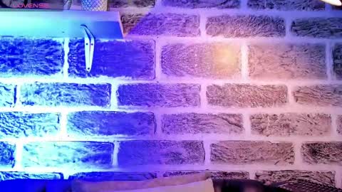    online show from September 28, 1:09 pm