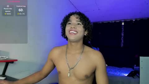 noah_smith04 online show from April 9, 7:42 pm