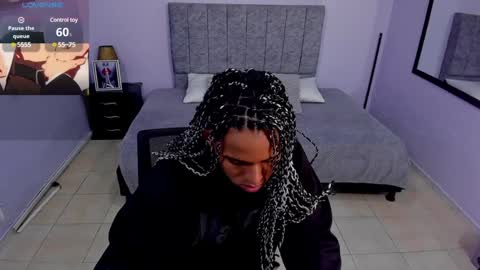 noah_smith04 online show from January 13, 12:13 pm