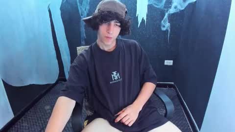 noah_sokolov online show from October 29, 4:10 pm