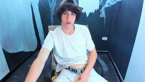 noah_sokolov online show from October 27, 3:36 pm