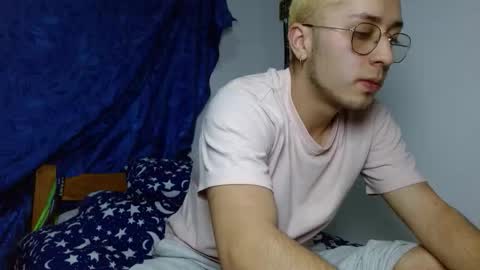 Noah online show from February 18, 3:37 am