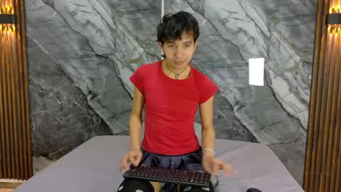   online show from May 22, 11:26 am