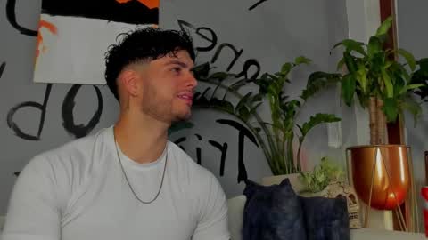 kevin online show from February 19, 11:04 pm