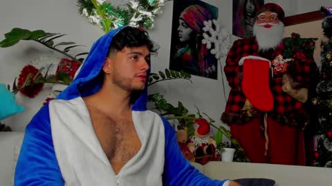 kevin online show from December 15, 7:31 pm