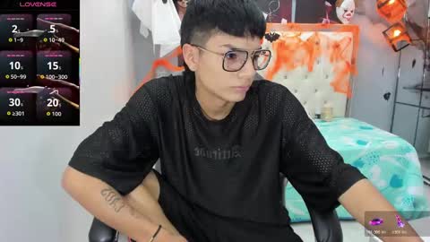 Noha Scott online show from October 22, 11:30 pm