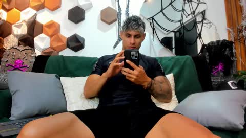 Snapshot of nohanhunter chatting on October 30, 11:33 am nohanhunter online show from October 30, 11:33 am