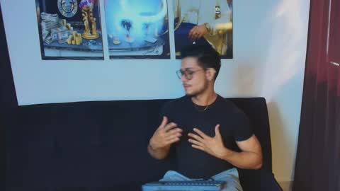 Im Nolan  online show from November 20, 1:54 pm