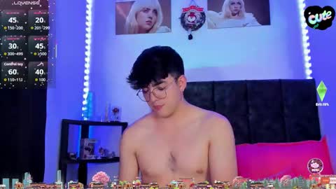 Nolan  online show from December 15, 9:56 pm