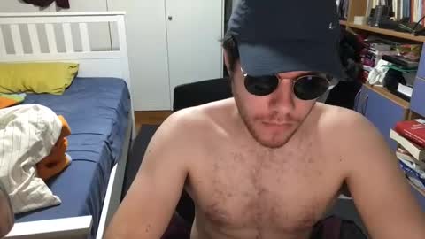 nongay379444 online show from December 10, 4:17 pm