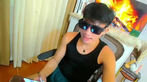 Hi im ariel online show from July 2, 2:56 pm