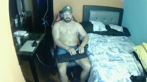 normanabreu online show from May 25, 3:45 am