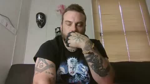 norsirish online show from October 18, 8:58 pm