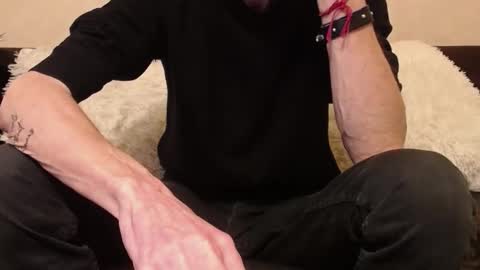 nosaintswhitoutsinners online show from January 1, 4:18 pm