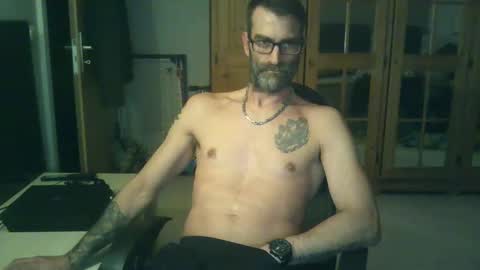 not4one online show from November 17, 2:14 am