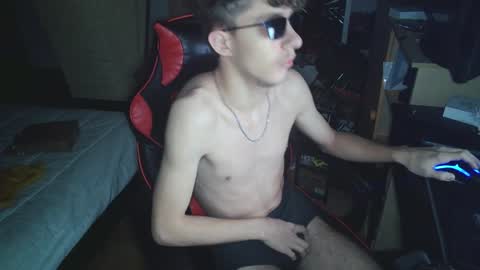 Snapshot of notspace_721128 chatting on December 30, 6:16 pm NotSpace   online show from December 30, 6:16 pm