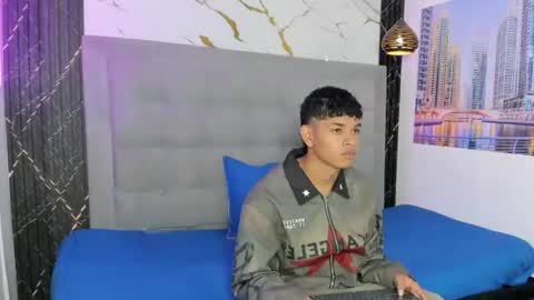 nova_mitchell online show from July 14, 12:33 pm