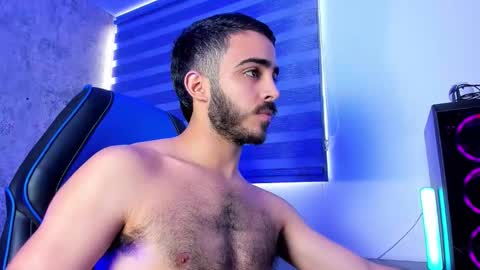 Snapshot of novacry chatting on October 23, 12:08 pm Nova online show from October 23, 12:08 pm