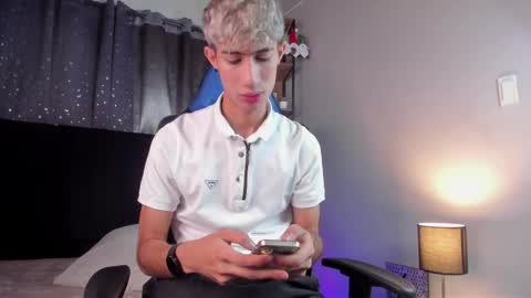 Nova online show from January 14, 1:05 pm