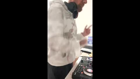 nowackandre2 online show from February 5, 9:49 am