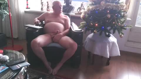 Snapshot of nudejohn chatting on December 19, 1:29 pm Nudejohn online show from December 19, 1:29 pm