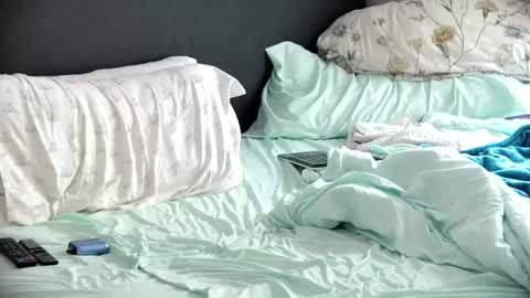 nudie_loops online show from January 9, 7:29 pm