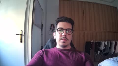 nuotatore90 online show from October 9, 2:33 pm