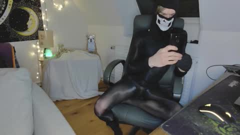 Nyl0nnickb0y online show from March 29, 7:36 pm