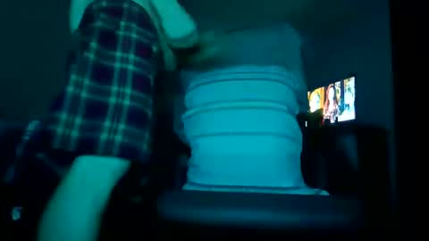 Snapshot of o0skindian0o chatting on October 6, 3:44 am BIGWANGGANG online show from October 6, 3:44 am