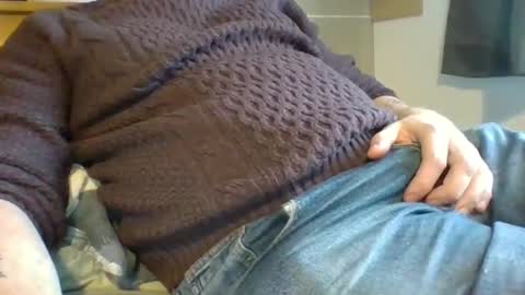 Snapshot of obedient9402 chatting on January 8, 9:10 am obedient9402 online show from January 8, 9:10 am