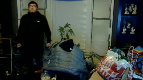 oscar flores online show from March 3, 7:05 am