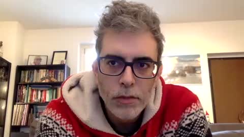 Snapshot of oggs48 chatting on January 1, 12:44 pm oggs48 online show from January 1, 12:44 pm