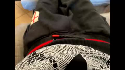 Snapshot of oggs48 chatting on October 10, 12:43 pm oggs48 online show from October 10, 12:43 pm