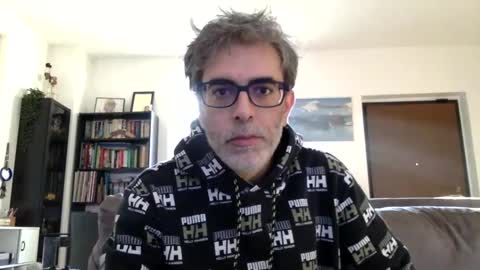 Snapshot of oggs48 chatting on December 4, 12:03 pm oggs48 online show from December 4, 12:03 pm